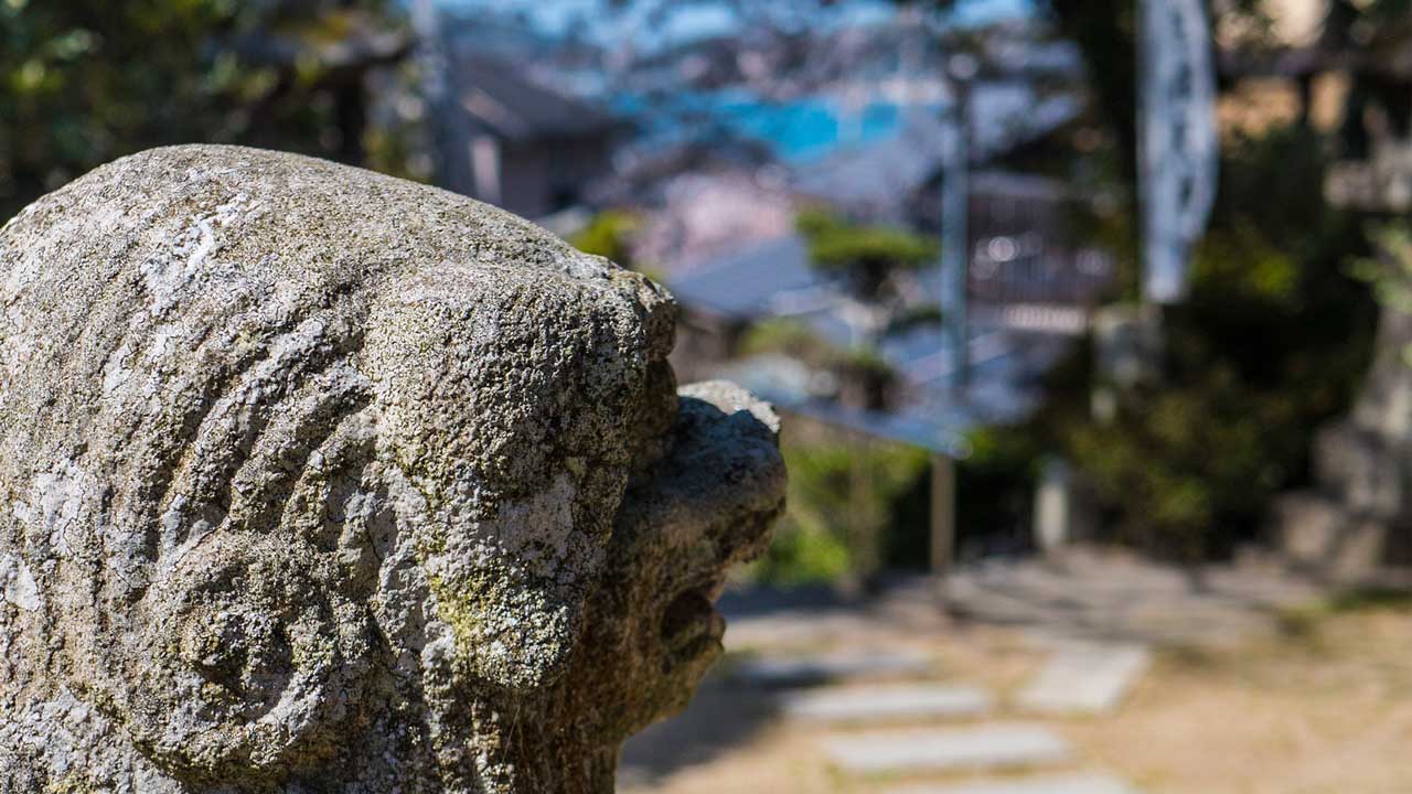 【公式】生松天神社 ～「刀伊の入寇」の祈願所～：境内の摂末社